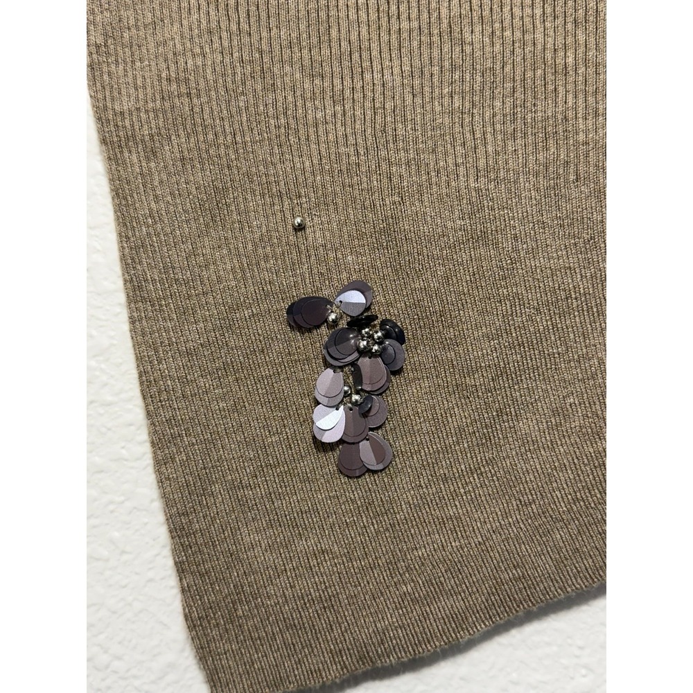 NWT Commense M Women's Long Sleeve Top Sequin Flower Detail Asymmetrical Ribbed - Picture 12 of 12